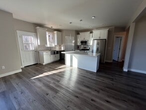 6594 Creeksedge Dr in Wasilla, AK - Building Photo - Building Photo