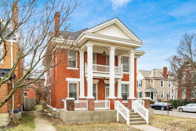 61 Sherman Ave in Columbus, OH - Building Photo - Building Photo