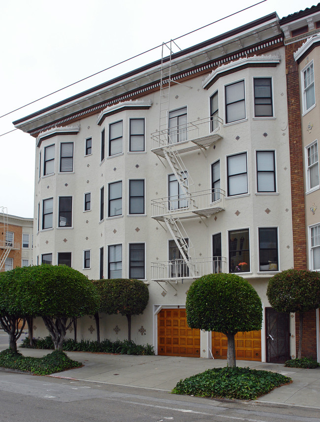 1700 Beach St in San Francisco, CA - Building Photo - Building Photo