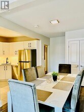 487 Clinton St in Toronto, ON - Building Photo - Building Photo