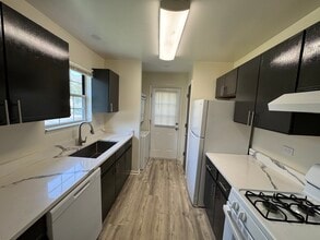 458 N Lake Shore Dr in Palatine, IL - Building Photo - Building Photo