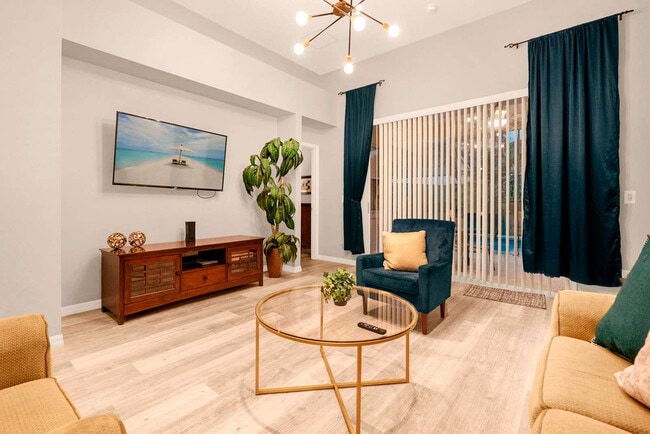 337 Orista Dr in Davenport, FL - Foto de edificio - Building Photo