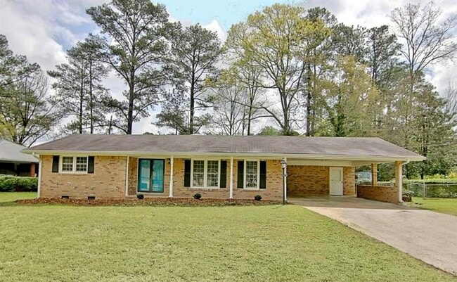 property at 4710 Navaho Cir