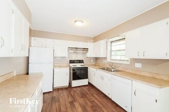 5641 N Drury Ave in Kansas City, MO - Building Photo - Building Photo