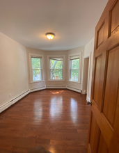 224 Chelsea St, Unit 3-bed 1-bath unit 2 in Boston, MA - Foto de edificio - Building Photo