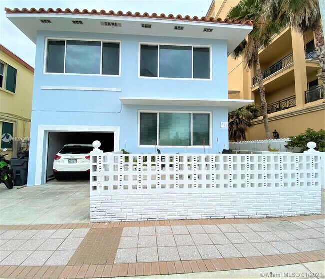 323 New Mexico St-Unit -1 in Hollywood, FL - Building Photo - Building Photo