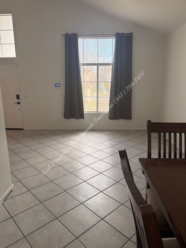 44639 Tarragon Dr in Lancaster, CA - Building Photo - Building Photo