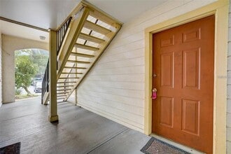 11901 4th St N in St. Petersburg, FL - Foto de edificio - Building Photo