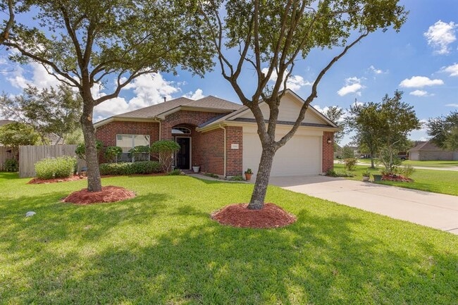 property at 2118 Indianapolis Dr