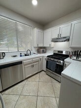 5960 W Fir Ave in Fresno, CA - Foto de edificio - Building Photo
