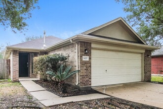 24227 Silver Maple Dr in Huffman, TX - Foto de edificio - Building Photo