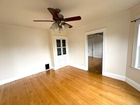 5 Day St, Unit #2 in Melrose, MA - Building Photo