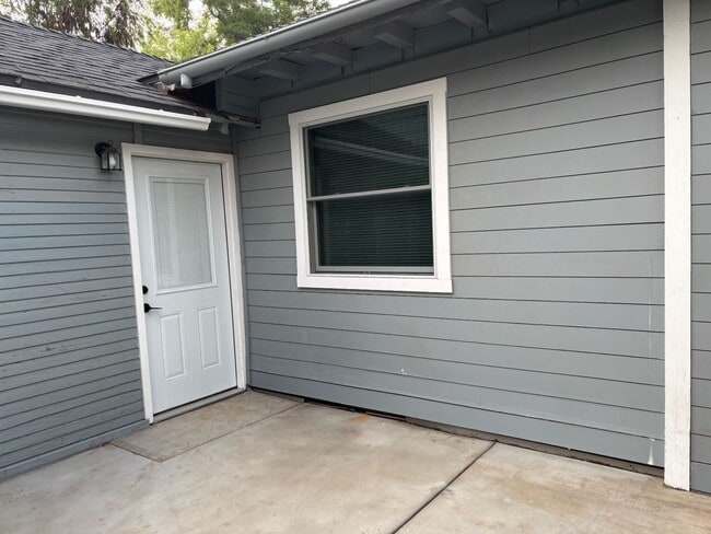 3488 2nd St in Riverside, CA - Building Photo - Building Photo