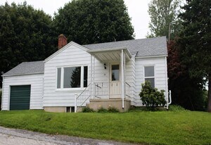 30 Caskey Dr in Railroad, PA - Building Photo