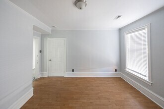 10 Sycamore St in Worcester, MA - Building Photo - Building Photo