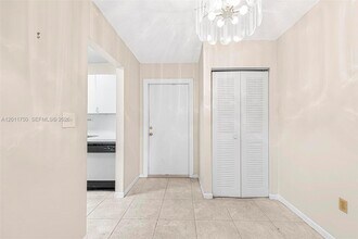 9107 SW 137th Ter in Miami, FL - Building Photo - Building Photo