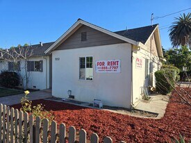 952 Bryant Way in Sunnyvale, CA - Building Photo