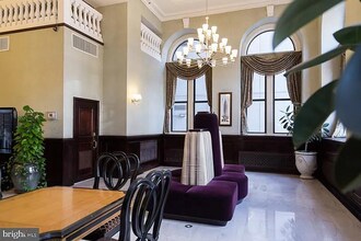 1324 Locust St, Unit 530 in Philadelphia, PA - Building Photo - Building Photo