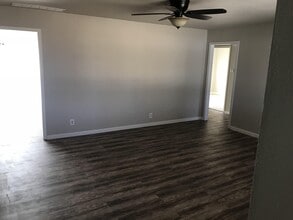 636 N Dunsworth Ave in Wichita, KS - Building Photo - Building Photo