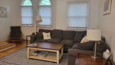 839 Botetourt Gardens in Norfolk, VA - Building Photo - Building Photo