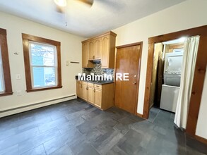 26 Willow St, Unit 2 BED Imman Square in Cambridge, MA - Building Photo - Building Photo