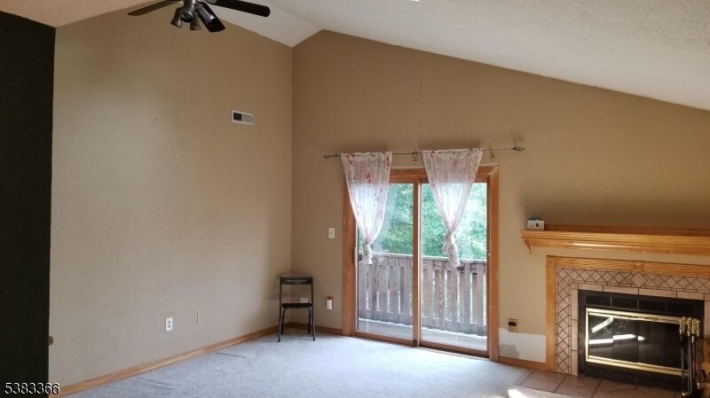 2121 Ravens Crest Dr in Plainsboro, NJ - Building Photo