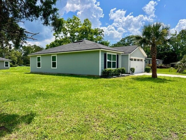 8514 Peach St in Jacksonville, FL - Foto de edificio - Building Photo