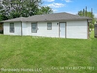 4430 Phlox St photo'