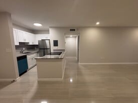 9105 SW 137th Ter, Unit D in Miami, FL - Building Photo