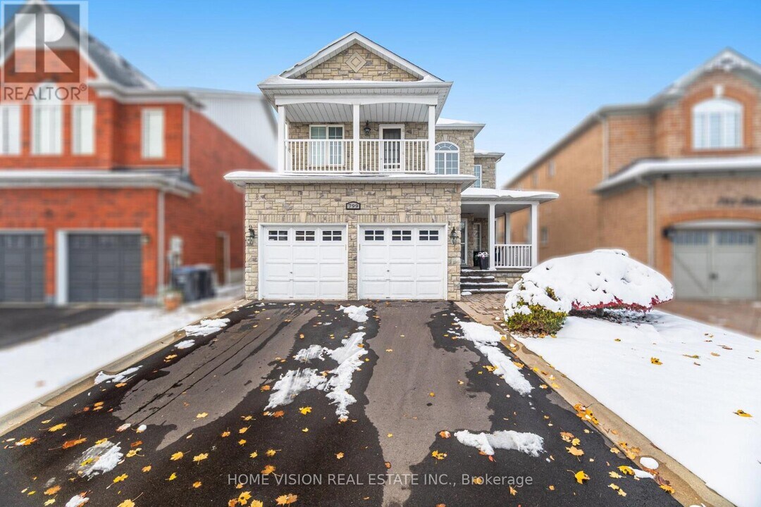 799 Silverthorn Mill Ave in Mississauga, ON - Building Photo