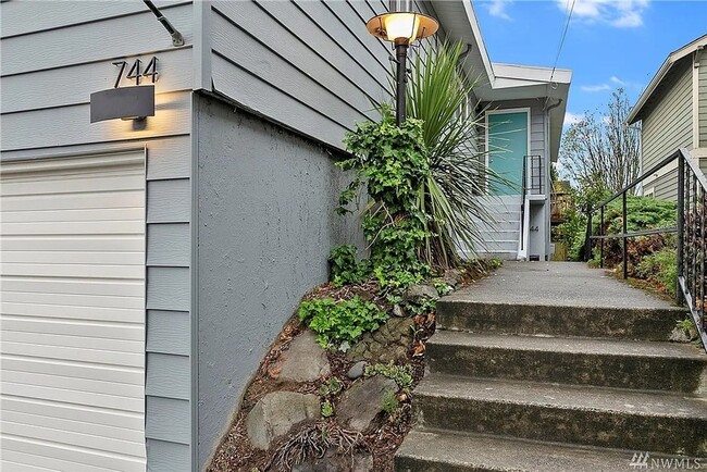 742-744 N 92nd St in Seattle, WA - Building Photo - Building Photo