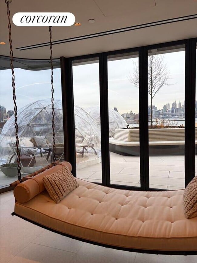 480 Kent Ave in Brooklyn, NY - Building Photo - Building Photo