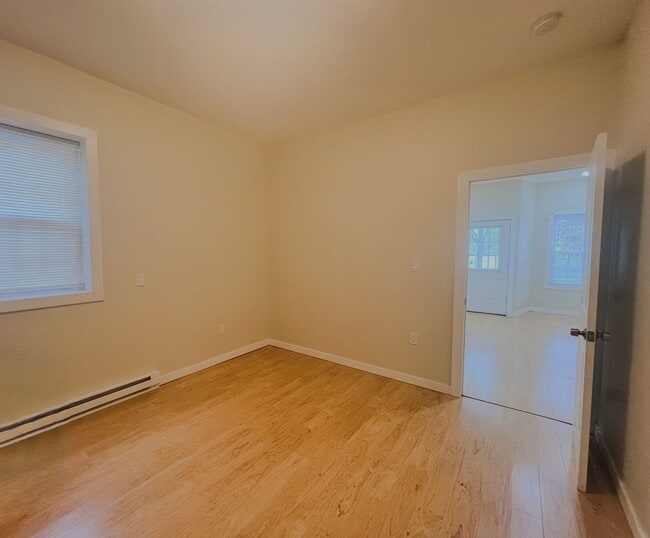 19 Hoosac St in Adams, MA - Building Photo - Building Photo