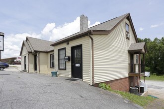 Sherman Green Lodge Apartments Dahlonega Ga For Rent 5photos