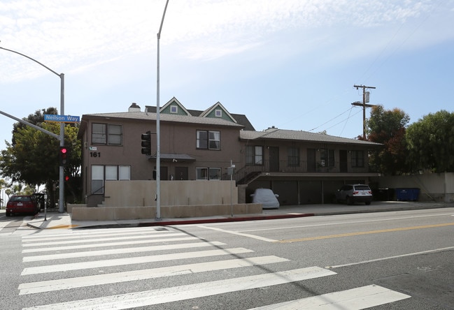 161 Ocean Park Blvd in Santa Monica, CA - Building Photo - Building Photo