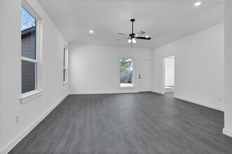 1483 Cathey Dr in Denison, TX - Building Photo - Building Photo
