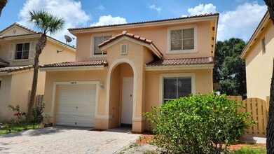 4088 Lake Tahoe Cir in West Palm Beach, FL - Building Photo - Building Photo