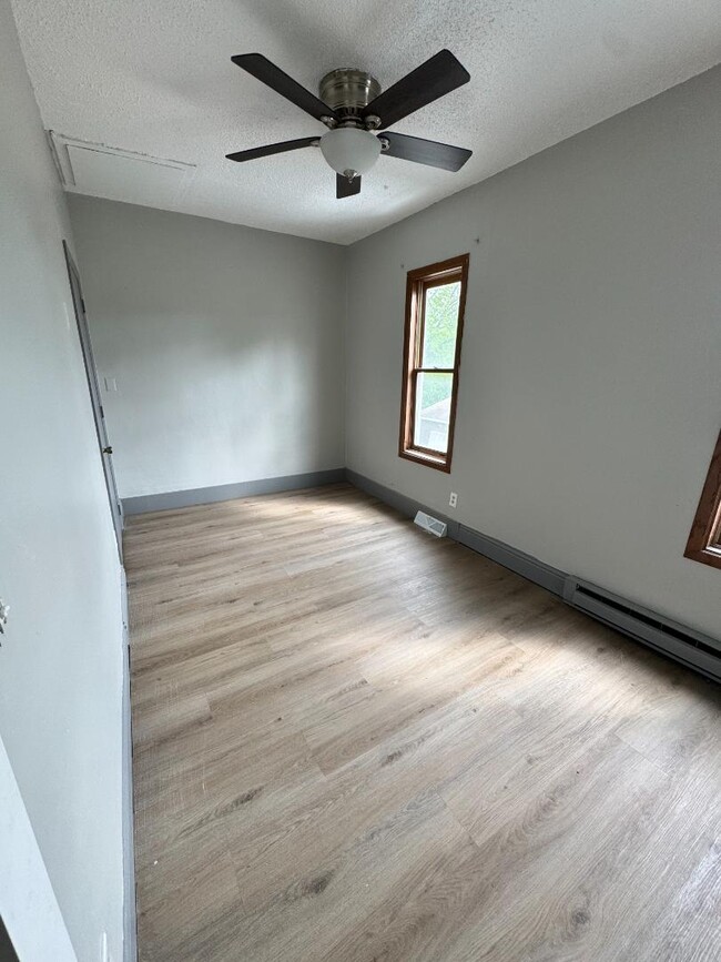 1002 Mason St in Rhinelander, WI - Building Photo - Building Photo