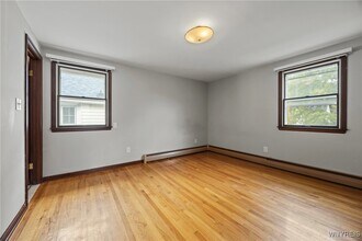 80 Capen Blvd in Buffalo, NY - Building Photo - Building Photo