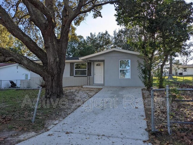property at 10 Daniel St