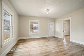 1012 E Taylor St, Unit 0214 in Kokomo, IN - Building Photo - Building Photo