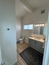 442-442 Montreal St in Victoria, BC - Building Photo - Building Photo