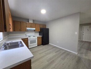 200 Church St in Leesburg, FL - Foto de edificio - Building Photo