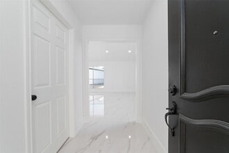 13330 Agarita Ln in Houston, TX - Building Photo - Building Photo