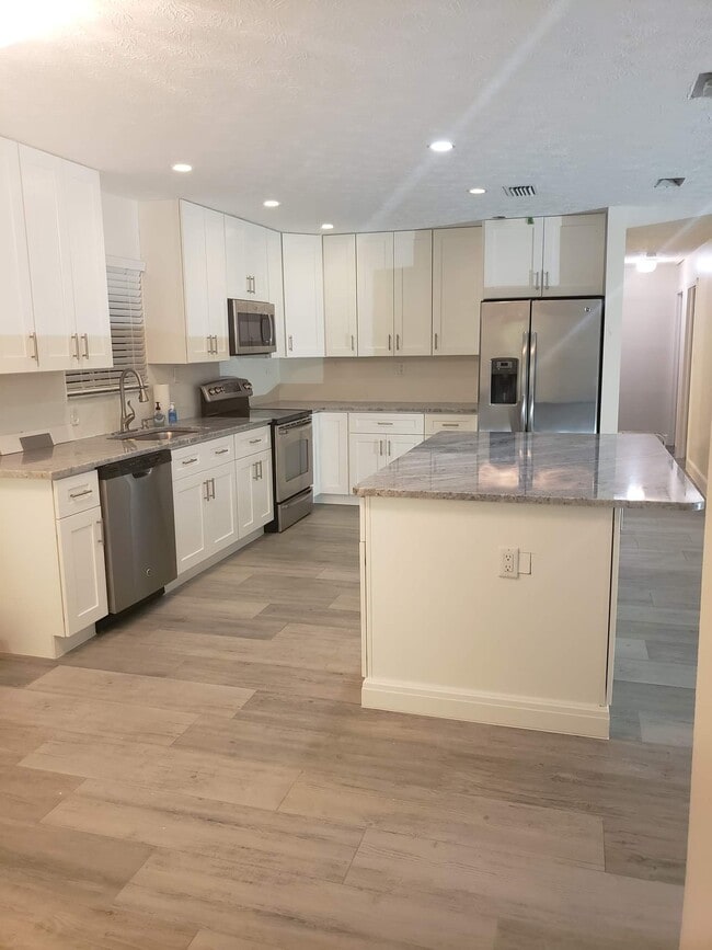 property at 11442 SE Ella Ave