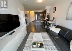 18 Rean Dr in Toronto, ON - Building Photo - Building Photo