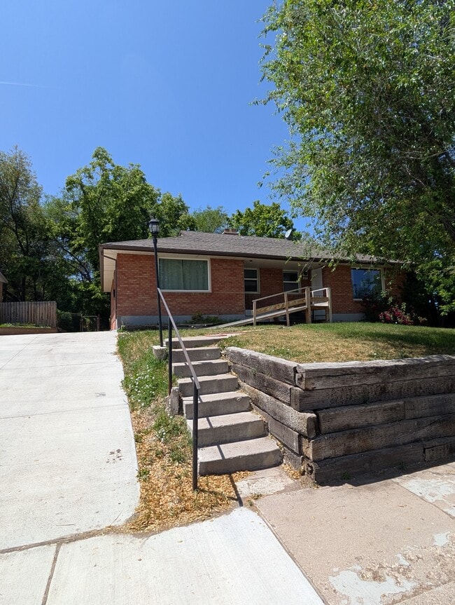 property at 43 Toponce Dr