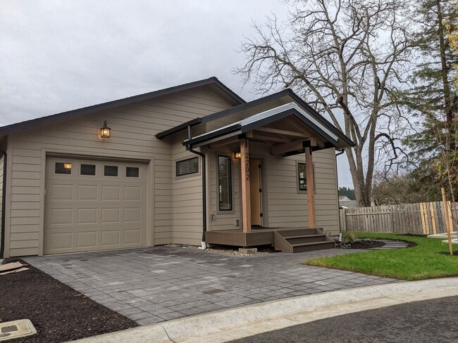 property at 2202 4 Oaks Grange Rd