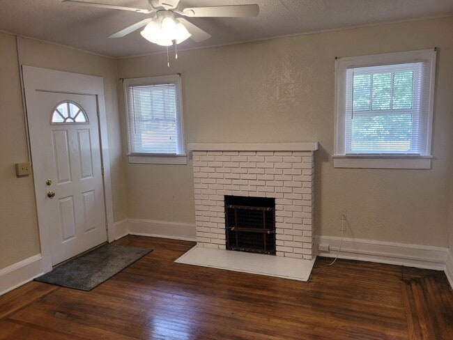 7220 Clinton St in Jacksonville, FL - Building Photo - Building Photo