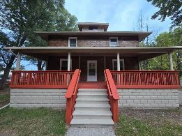 20543 Gudith Rd in Trenton, MI - Building Photo